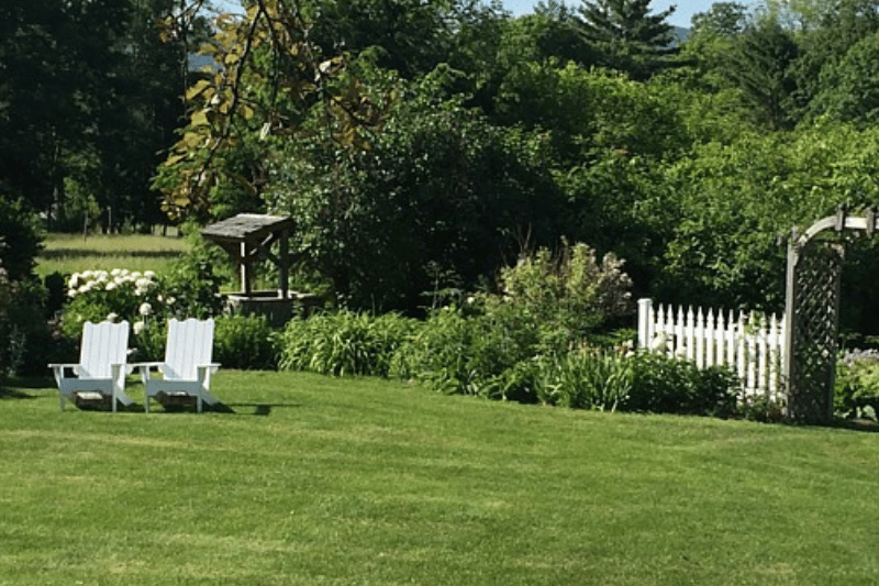 Shaker Hill Bed and Breakfast Backyard